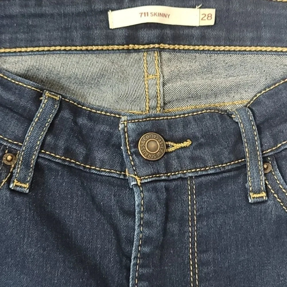 Levi's 711 Skinny Jeans - Picture 3 of 7